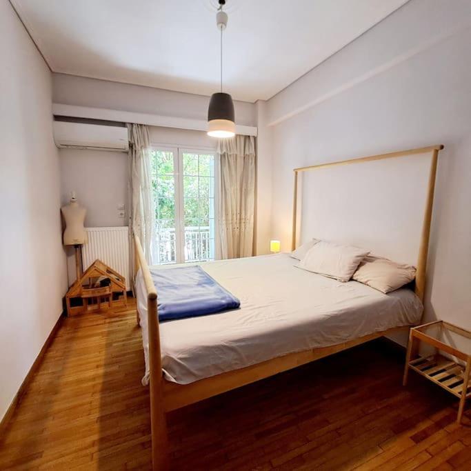 Ferienwohnung 20' From The Airport,20' From The Center Of Athen Exterior foto